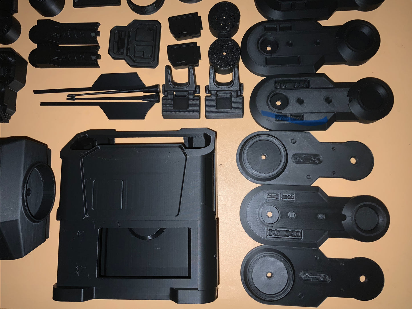 Life-Size BD-1 Droid! DIY Model Kit!