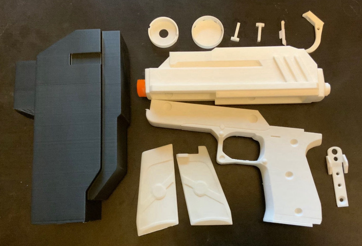 Clone Wars DC-17 Blaster Pistol! Physical Item! Model Kit! DIY!